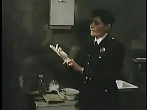 O Twink fode o própr ...
